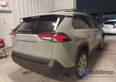 2022 Toyota Rav4 Xle Premium z USA, uszkodzony, nr VIN 2T3C1RFV3NW194883